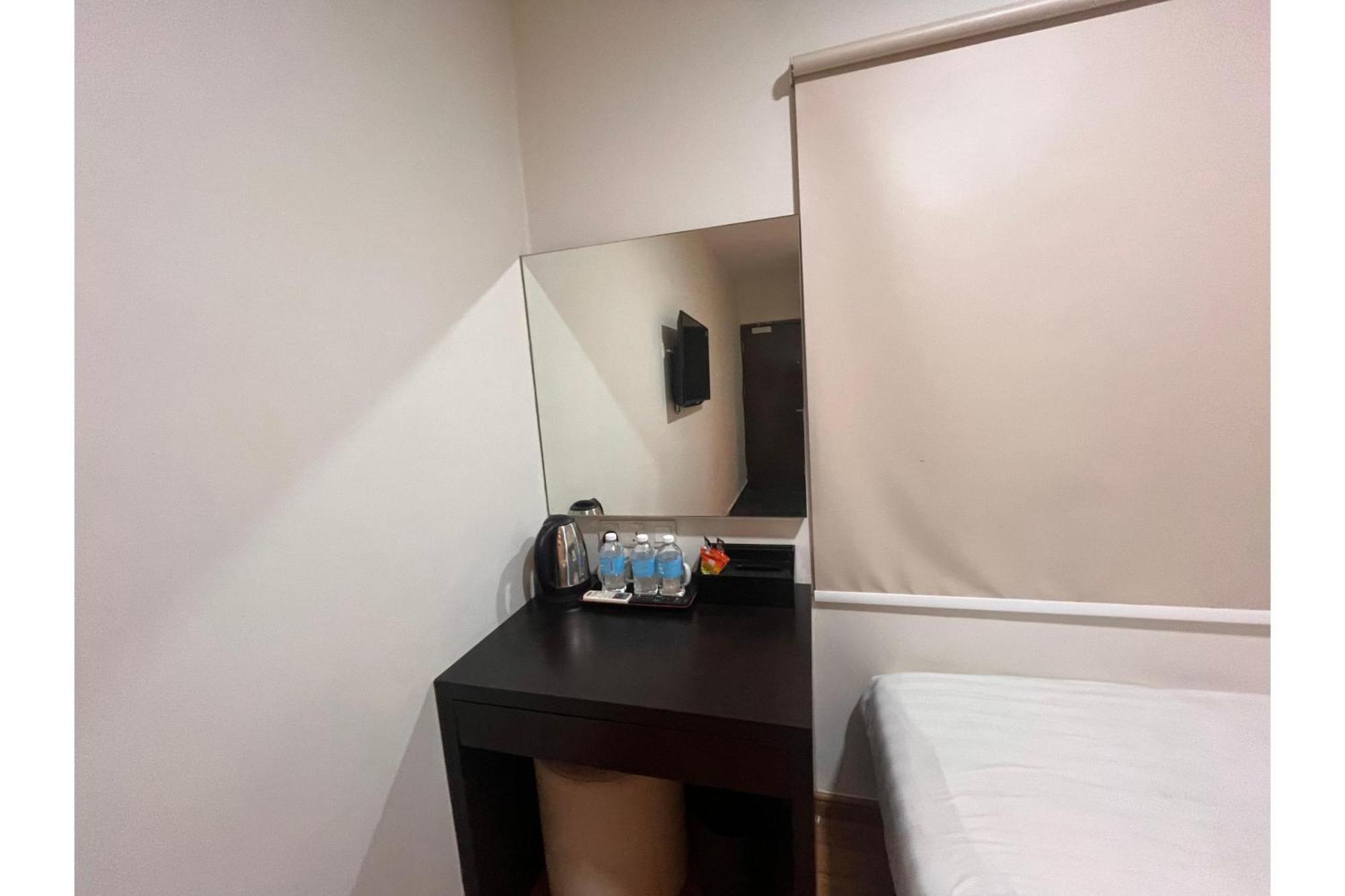 Hotel Capital O 91074 Grand World 3*
