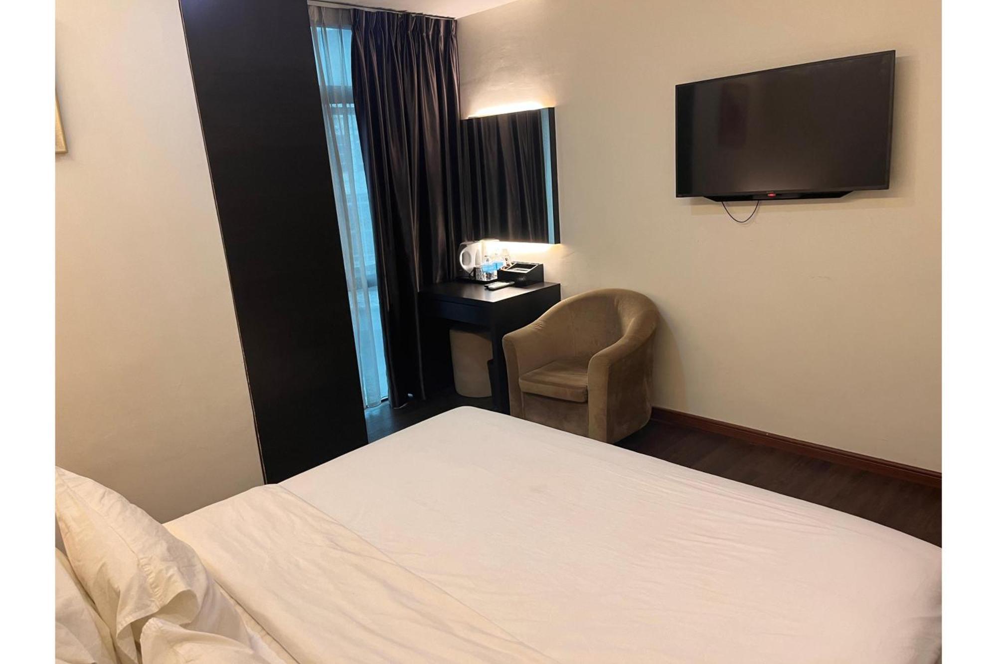 Capital O 91074 Grand World Johor Bahru