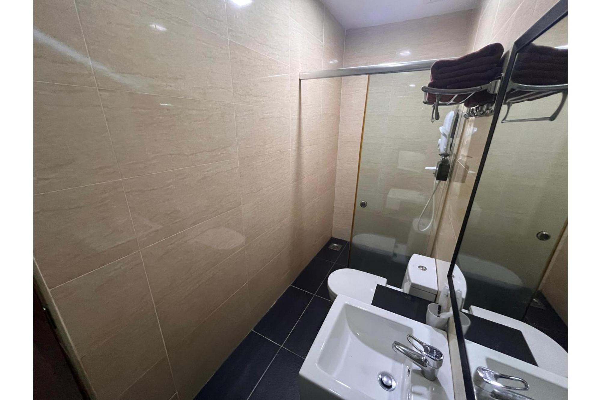 Capital O 91074 Grand World Johor Bahru