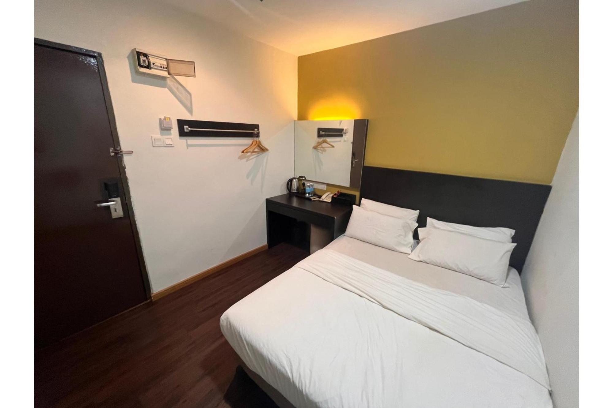 Capital O 91074 Grand World 3*