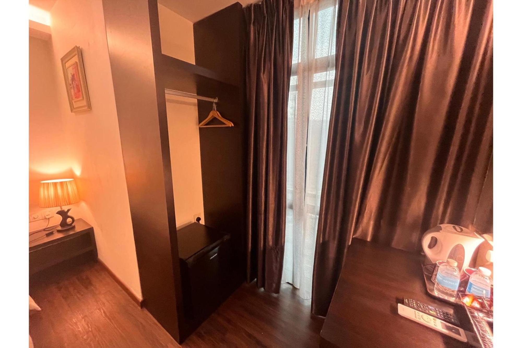 Capital O 91074 Grand World 3* Johor Bahru