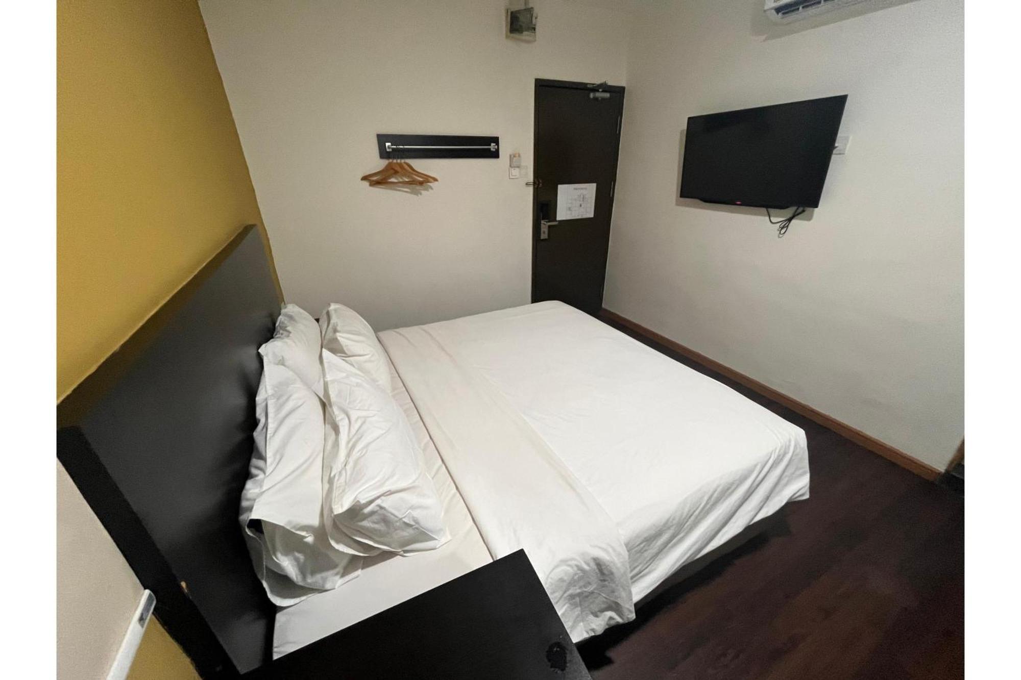 Capital O 91074 Grand World 3* Johor Bahru