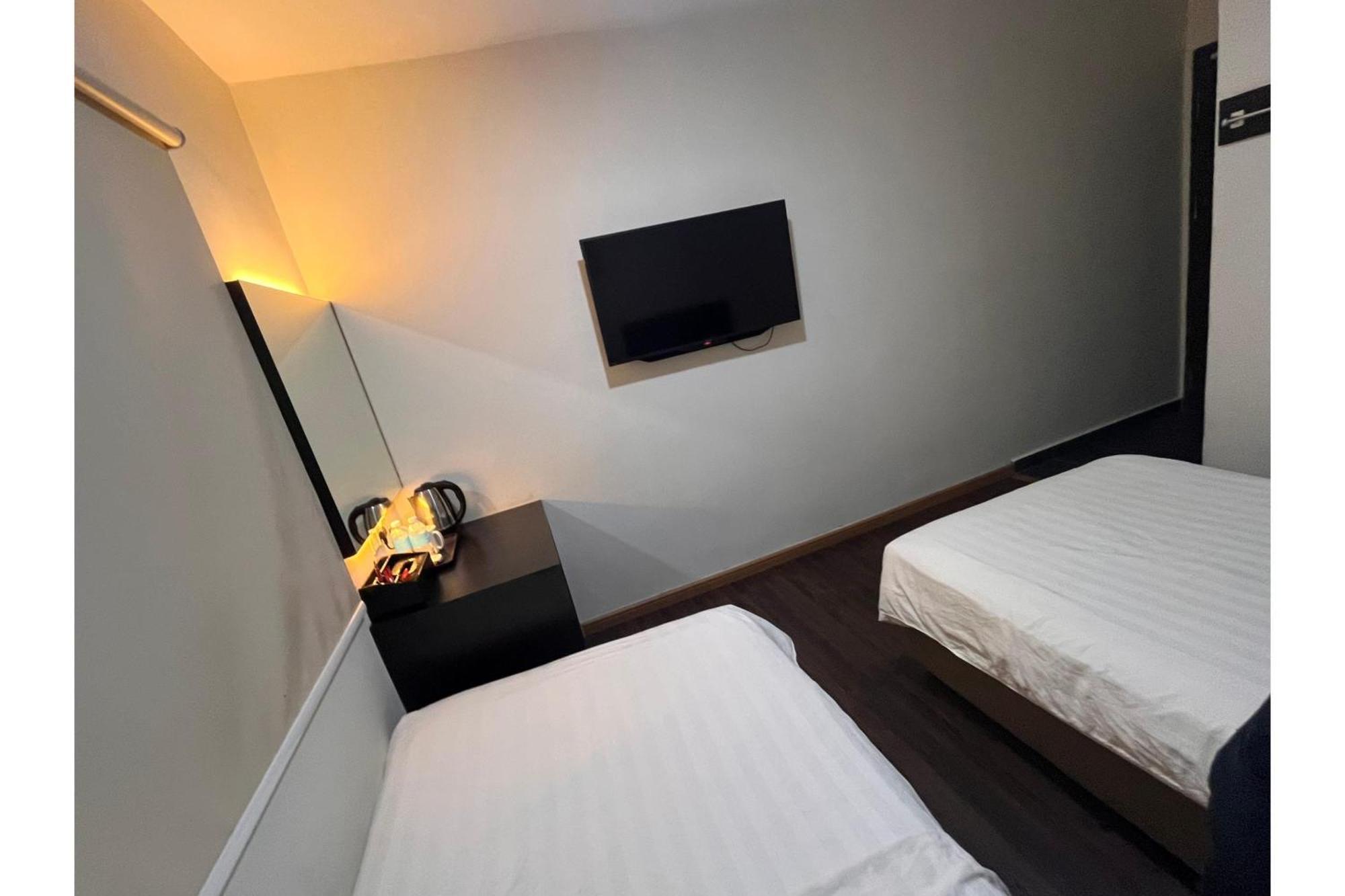 Capital O 91074 Grand World Johor Bahru