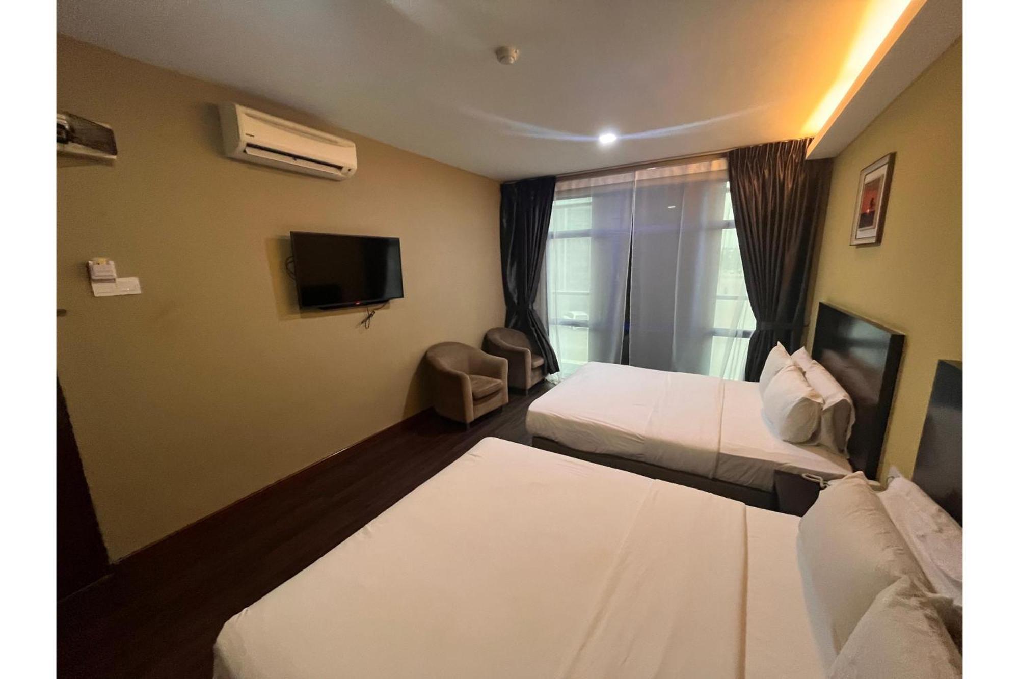 Capital O 91074 Grand World 3*