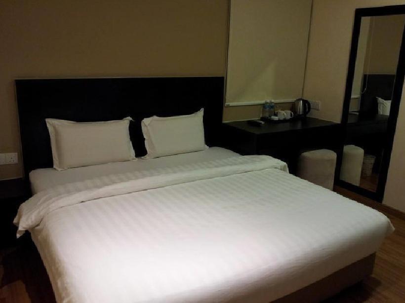 Capital O 91074 Grand World 3*